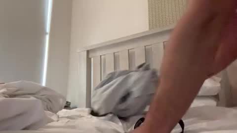 Snapshot of that_blueeyedboy chatting on 01.11.26 Blue Eyed British Boy online show from 01.11.26