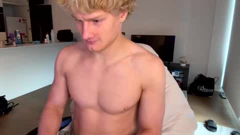 liammlust online show from 05.08.26
