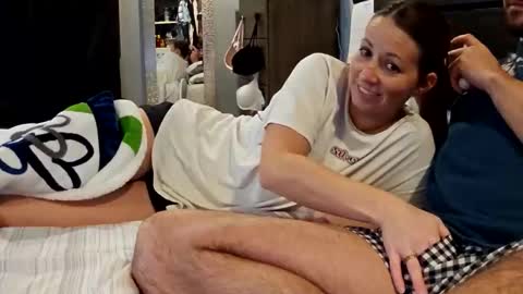 Snapshot of thatbrunettemilf chatting on 12.23.25 Thatbrunettemilf online show from 12.23.25