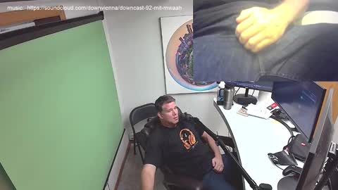 Snapshot of thaterkman chatting on 11.18.25 thaterkman online show from 11.18.25