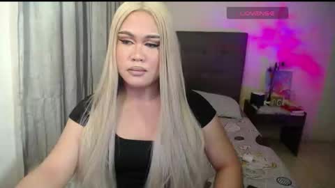 Snapshot of thatgirloctavia chatting on 03.01.25 NOEY online show from 03.01.25