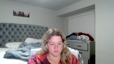 thatprettyblondegirl online show from 12.21.24