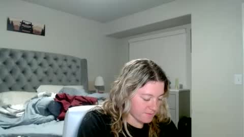thatprettyblondegirl online show from 12.23.24