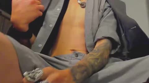 GIORGGIO online show from 02.24.25