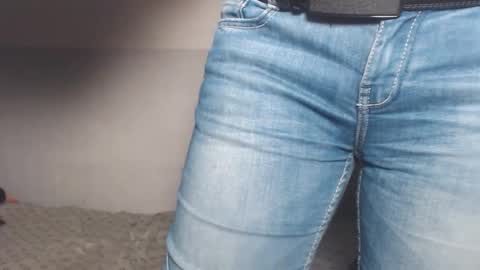 Snapshot of the_basic_instinctt chatting on 12.28.24 Eva online show from 12.28.24