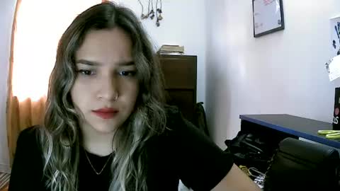 Snapshot of the_crow_18 chatting on 06.16.26 liz online show from 06.16.26