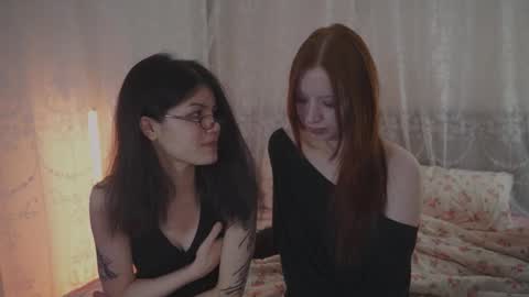 EllaLyn online show from 12.19.25