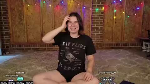 Snapshot of the_happy_space chatting on 06.18.26 MATERNITY LEAVE online show from 06.18.26