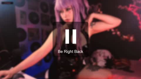 Snapshot of the_kitty_roxy chatting on 01.03.25 ... ... online show from 01.03.25