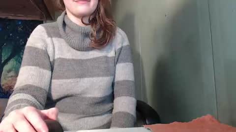 Snapshot of the_prettywondder chatting on 02.06.25 Ekye online show from 02.06.25