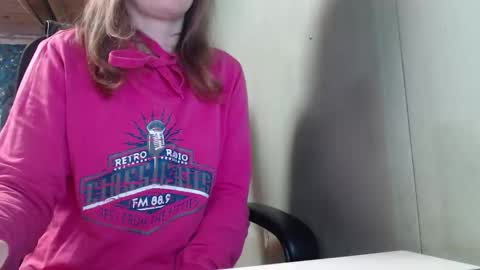 Snapshot of the_prettywondder chatting on 03.06.25 Ekye online show from 03.06.25