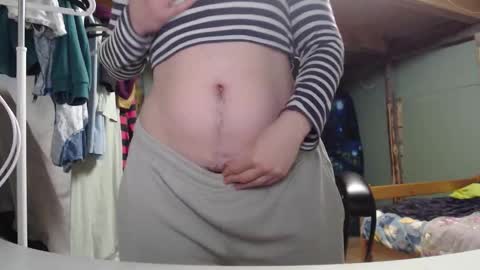 Snapshot of the_prettywondder chatting on 10.08.25 Ekye online show from 10.08.25