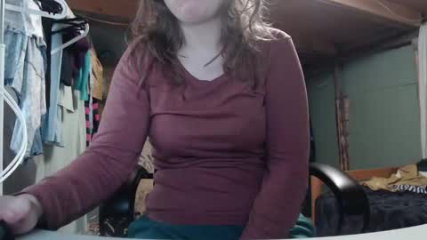 Snapshot of the_prettywondder chatting on 10.12.25 Ekye online show from 10.12.25