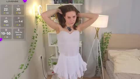 My name is Cynthia and Im very happy to see you in my sweet room  online show from 06.10.26