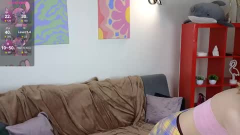 Snapshot of thea_quill chatting on 03.29.26 thea_quill online show from 03.29.26