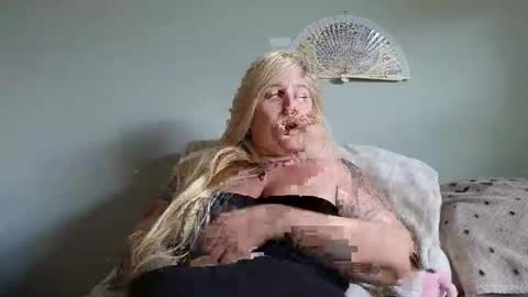 Snapshot of theauroramae chatting on 05.23.26 theauroramae - online show from 05.23.26
