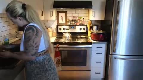 Snapshot of theauroramae chatting on 06.23.26 theauroramae - online show from 06.23.26