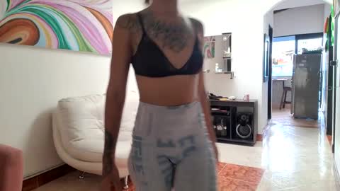 thebadwolf818 online show from 09.16.25