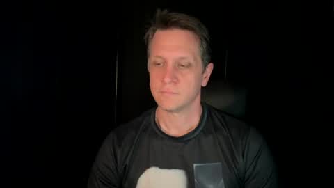 Snapshot of thebatandthecat10 chatting on 06.17.26 ISABELLA or MATT online show from 06.17.26