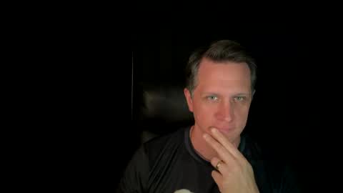 Snapshot of thebatandthecat10 chatting on 06.24.26 ISABELLA or MATT online show from 06.24.26