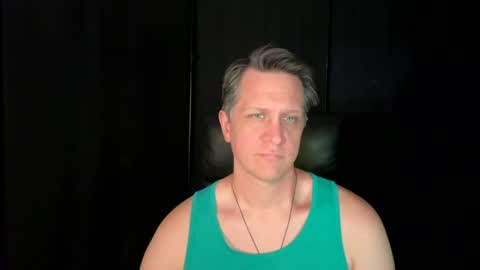 Snapshot of thebatandthecat10 chatting on 06.27.26 ISABELLA or MATT online show from 06.27.26