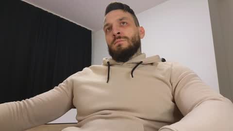 Snapshot of thebestmuscles chatting on 12.06.24 John online show from 12.06.24