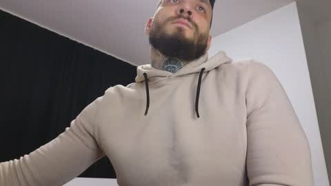 Snapshot of thebestmuscles chatting on 12.06.24 John online show from 12.06.24