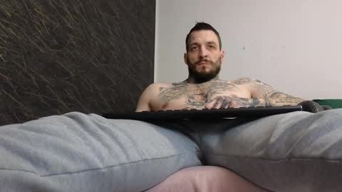 Snapshot of thebestmuscles chatting on 02.13.25 John online show from 02.13.25