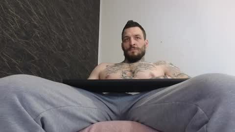 Snapshot of thebestmuscles chatting on 02.23.25 John online show from 02.23.25