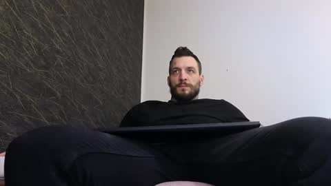 Snapshot of thebestmuscles chatting on 02.24.25 John online show from 02.24.25