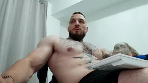 Snapshot of thebestmuscles chatting on 09.23.25 John online show from 09.23.25