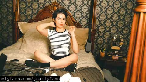 Joan online show from 09.13.25