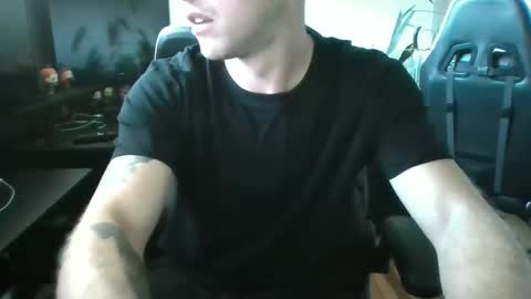 Snapshot of thecock431 chatting on 09.29.25 thecock431 online show from 09.29.25