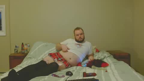 Snapshot of thecoolyesy chatting on 02.07.25 thecoolyesy online show from 02.07.25