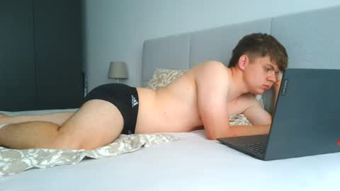 Snapshot of thecuteguy144949 chatting on 06.13.26 thecuteguy144949 online show from 06.13.26