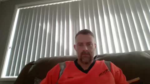 Snapshot of thedalenator chatting on 02.19.25 thedalenator online show from 02.19.25