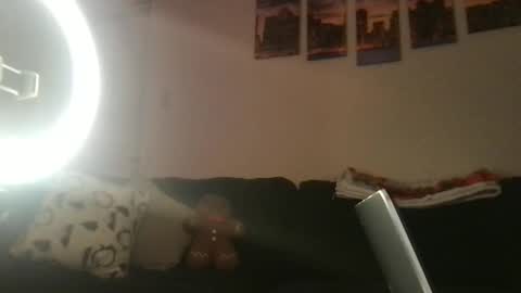 Masked Milf Christina online show from 12.20.25