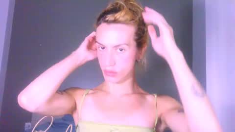 Snapshot of thedollxxxperience chatting on 04.19.26 Yolanda online show from 04.19.26