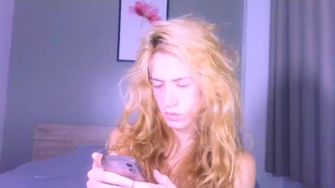 Snapshot of thedollxxxperience chatting on 04.24.26 Yolanda online show from 04.24.26