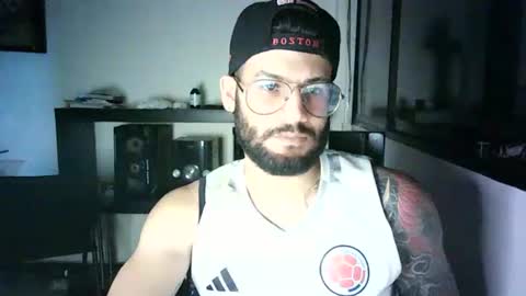 Snapshot of thedragonboyxxx chatting on 07.02.26 thedragonboyxxx online show from 07.02.26