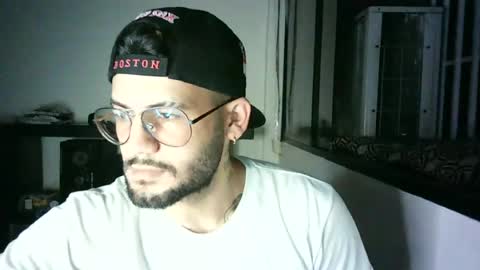 Snapshot of thedragonboyxxx chatting on 07.10.26 thedragonboyxxx online show from 07.10.26