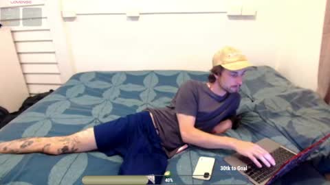 Snapshot of thee_ricky_lee chatting on 04.29.26 RickyLee online show from 04.29.26