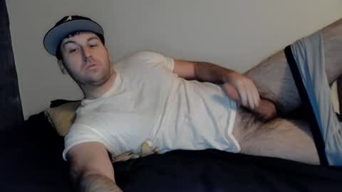 Snapshot of theetwohander chatting on 01.29.25 Theetwohander online show from 01.29.25