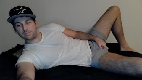 Snapshot of theetwohander chatting on 02.07.25 Theetwohander online show from 02.07.25