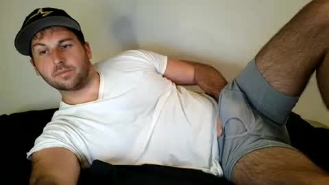 Snapshot of theetwohander chatting on 06.26.26 Theetwohander online show from 06.26.26