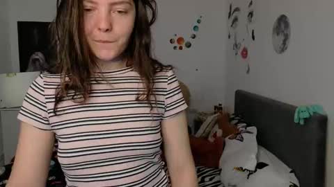 TheFarmergirl online show from 04.13.26