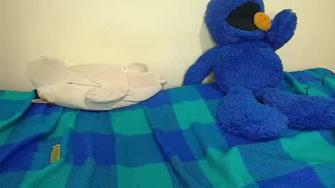 independent Model online show from 01.13.25