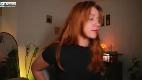 Snapshot of thegingerp chatting on 07.08.26 Streaming mostly at online show from 07.08.26