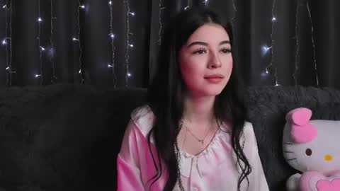 Snapshot of thegirlyoullcomebackto chatting on 06.24.26 Anora online show from 06.24.26