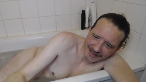 Snapshot of thegreeneyes95 chatting on 01.10.26 Green online show from 01.10.26